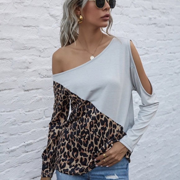 black Leopard print off shoulder long sleeve top - Picture 12 of 15